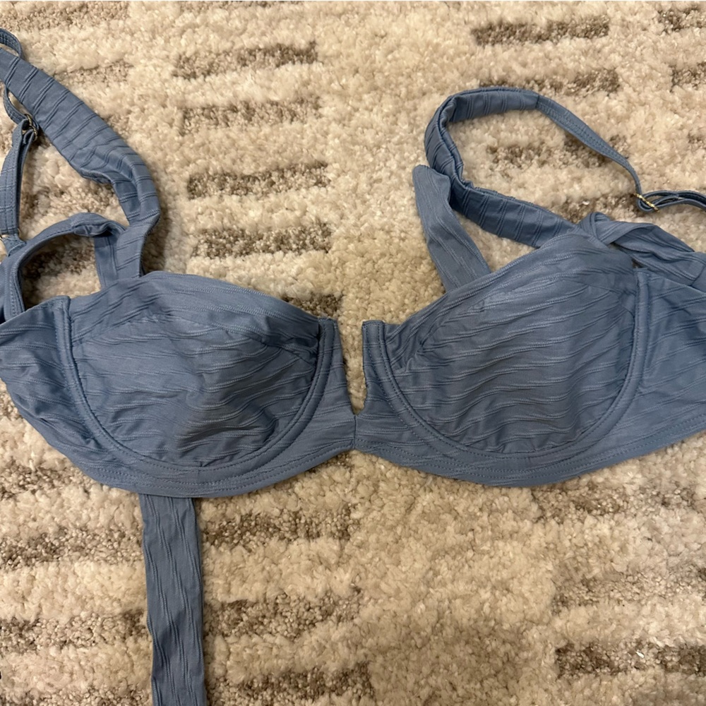 Monday Swimwear Clovelly Top in Cerulean
Blue Jacquard - Picture 3 of 5